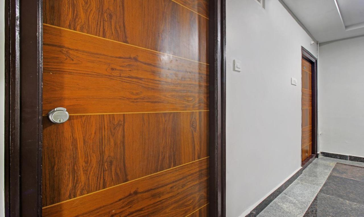 Itsy Hotels Sunrise Grand, Hitech City Hyderabad Exterior foto