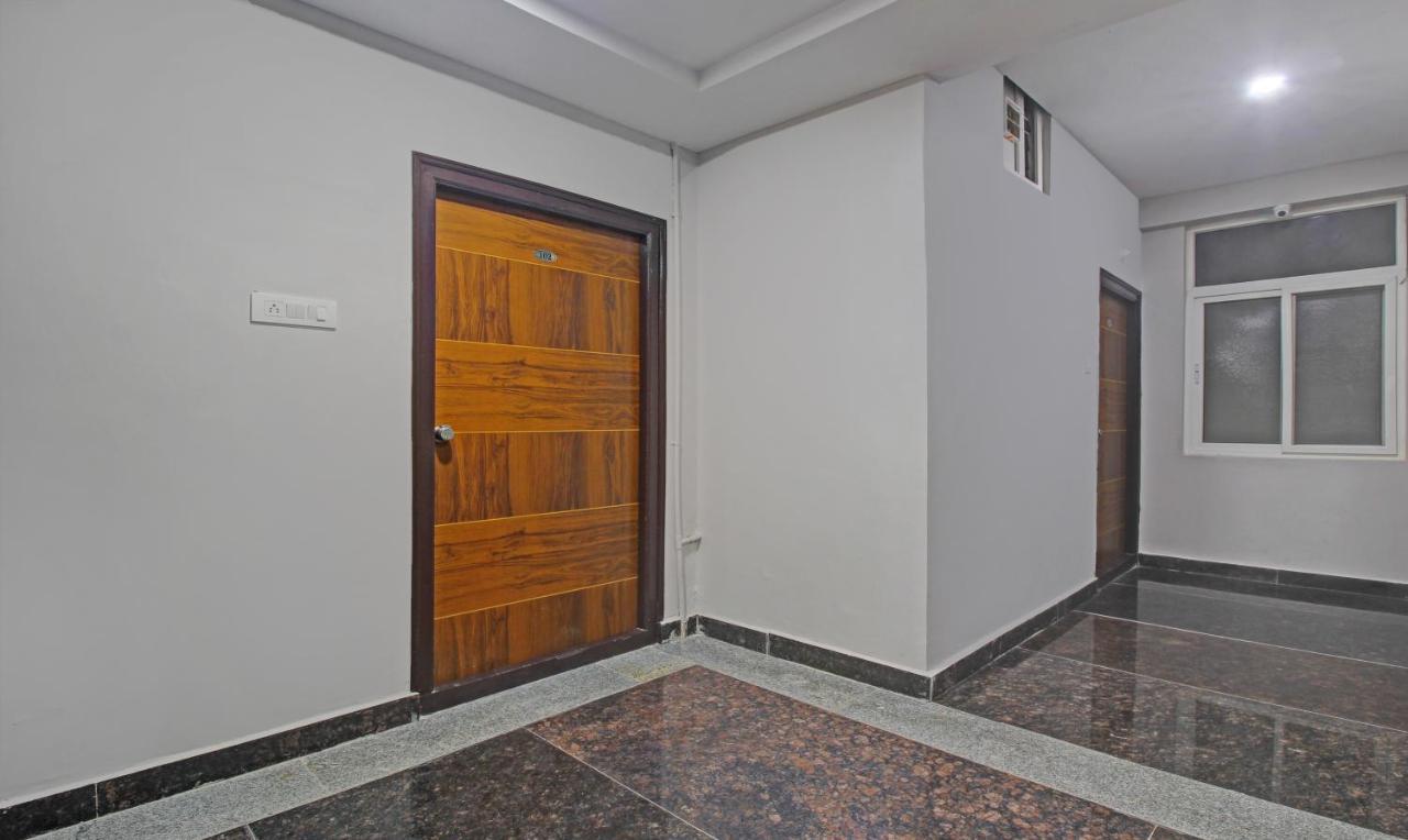 Itsy Hotels Sunrise Grand, Hitech City Hyderabad Exterior foto